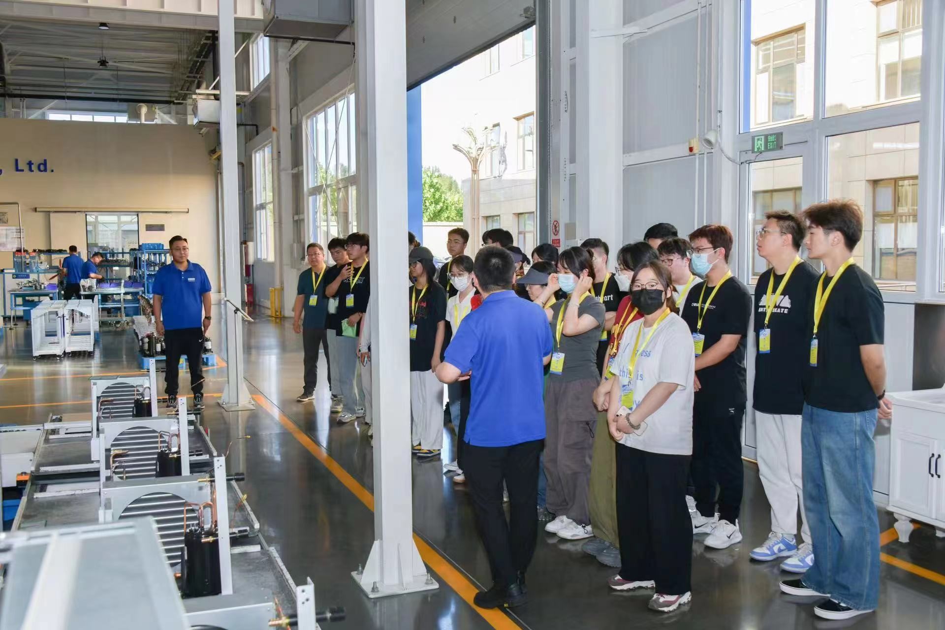 新能源學(xué)子赴三河同飛制冷股份開展專業(yè)認(rèn)知與技術(shù)服務(wù)實(shí)踐